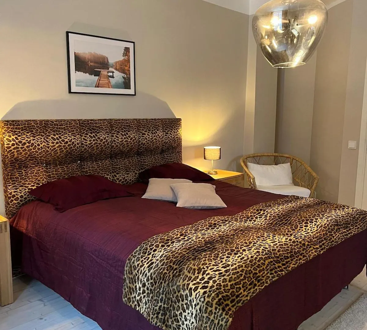 Upea Kolmio Etu-Toeoeloessae Apartment Helsinki